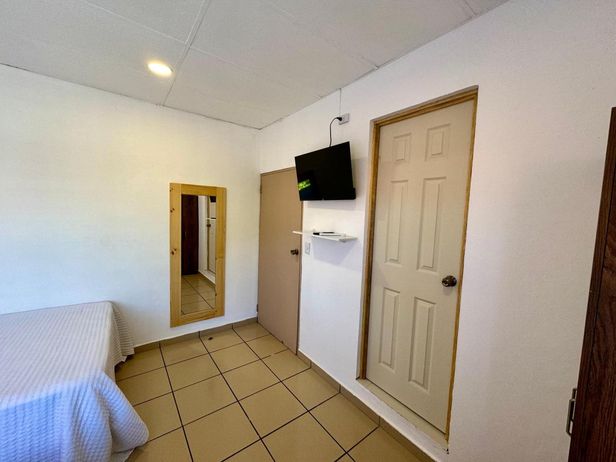 Casa Serena B&B Santa Tecla エクステリア 写真